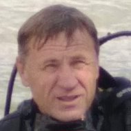 Геннадий Сахаров