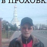 Виталий Золотарев