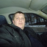 Юрий Романов