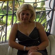 Светлана Илларионова