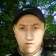 Рустам Ходжаев