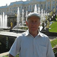 Дмитрий Вежновец