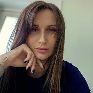 Анна Попова