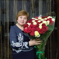 Нелли Азарова