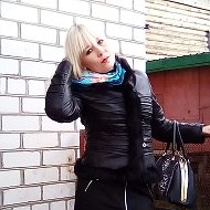 Таня Колесникова