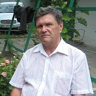 Юрий Бухаров