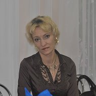 Елена Комова