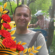 Юрий Мельников