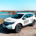 Фотография "Honda CR-V стал одним из самых популярных кроссоверов в России 🏅. Таковы результаты исследования аналитического агентства «АВТОСТАТ». По данным экспертов, на российском автомобильном рынке зарегистрировано свыше 10 миллионов автомобилей сегмента SUV. Это составляет около 23% всего легкового парка. Исследование показало, что в России представлены 219,9 тысяч Honda CR-V, что делает модель одной из самых распространенных среди отечественных автомобилистов. 
Honda CR-V неоднократно занимала высокие позиции в различных рейтингах. В частности, последние годы кроссовер уверенно удерживает популярность в своем сегменте, а также становится лидером по остаточной стоимости и спросу на вторичном рынке. Кроме того, модель завоевала многочисленные профильные награды, среди которых – главный приз престижной международной премии «SUV года». Сколько у нас владельцев CR-V? Отмечайтесь в комментариях 👇👇👇"