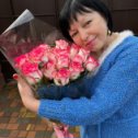 Фотография "Ці, квіти, радіют, моє  серце, воні чудові, спасибі за ці рози, вони мені дуже сподобались..Ціоую за них.."
