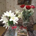 Фотография "Любимые лилии от сына и розы от подруги в мой юбилей"
