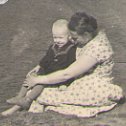 Фотография "1962 год с мамой на берегу Каменки"