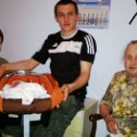 Фотография "Правнучка приехала с родителями к прабабушке в гости. На людей посмотреть, себя показать."