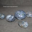 Фотография "#kot_iz_kamnya#rockart#pebbleart #artrocks#artstones#котики #котизкамня #росписьПокКамню"