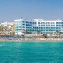 Фотография "Vrissaki Beach Hotel 4* (Кипр - Протарас) 👍 📌Отель находится на первой линии песчаного пляжа. Открыт в 2013 году, это один из самых новых отелей на Протарасе. 
Располагает просторными номерами со стеклянными балконами с видом на море. ❗Основная особенность отеля 95% номеров с прямым видом на море!❗
К услугам гостей - разнообразное питание, много сладостей и фруктов. 📌Отель расположен прямо в центре курорта и в нескольких шагах от одного из лучших и самых популярных пляжей на Кипре. 
Известный залив Fig Tree Bay находится в нескольких минутах ходьбы от отеля. Расстояние от аэропорта Ларнака (LCA) — 65 км.

Пляж общественный песчаный, 1-я линия от моря (удаленность от моря < 200 м). Зонтики, шезлонги - платно.
📌Бесплатные услуги в отеле: - Wi-Fi (бесплатно) в номере и на территории отеля
- сейф (бесплатно)
- парковка (бесплатно)
- банкетный/конференц-зал (бесплатно) 📌Для детей:
- детский бассейн (открытый)
​- стульчики для детей в ресторане
- буфет для детей в ресторане
- детское меню в ресторане (платн..."