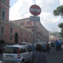 Фотография "Неаполь, вот такой дорожный знак"