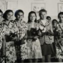 Фотография "Мои  одноклассницы,  Фая,  Эльмира,  Диля,  Рано, Венера и я "