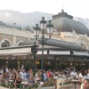 Фотография "Напротив казино находится самое популярное кафе, цены выше европейских средних."