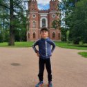Фотография "Внук на прогулке по Александров кому парку "