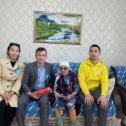 Фотография "Представители Бокейординской районной организации молодёжи  пришли поздравить маму-участницу тыла"