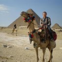 Фотография "На фоне пирамиды Хеопса"