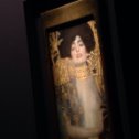 Фотография "Густав Климт. Золотая Адель, потыренная на выставке "Во времена Климта" в Пинакотеке"