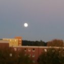 Фотография "Полнолуние.  9.10. В 7-30утра. Вид из окна"