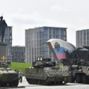 Фотография "" НАТО" не признаёт выставку военной техники на Поклонной Горе...",сказал некий Столтенберг,мотивируя свои разглагольствования тем,что у него "нет знакомых в Москве,кто туда пошел бы"..."