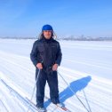 Фотография "Весна пришла, но лыжные прогулки ещё продолжаются.  На льду реки Самары 3.03.24"