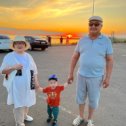Фотография "Гуляем с внуком "