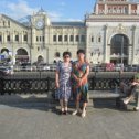 Фотография "С сестрой Верой у вокзала"