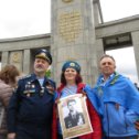 Фотография "В Тиргартене у памятника солдату-освободителю"