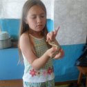 Фотография "дочка держит  змею права не настоящую !"