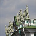 Фотография "Скульптуры на крыше Зимнего дворца"