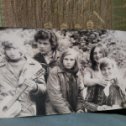 Фотография "1973 г подсобное возле перевала вялкин ю саввин е Лена насонова Оля Козина   Полтавский а́ кила."