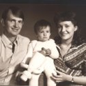 Фотография "С мамой и папой, Сыктывкар, май  1985 года"