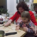 Фотография "Печем с бабушкой пирожки"