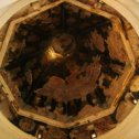 Фотография "Шатер внутридомовой церкви Ивана Грозного . Не реставрирован. Под ним царь отмаливал убийство сына. Когда стоишь под шатром -мороз по коже."