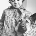 Фотография "1967 г. - с овчаркой Радой. Она тоже щенок - ей 8 мес."
