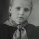 Фотография "1954 год. Окончила 5-ый класс 410-й семилетней школы г.Симферополя."