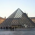Фотография "Пирамида в Лувре Париж "