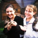 Фотография "Я и моя подружка Бэла. 1998г. в Зоопарке. C червячком :)    "
