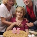 Фотография "Наша мамочка, бабушка, пробабушка, с днем рождения! 🎂🍾🎁🎈💋❤️🌺🌷🌹🥀"