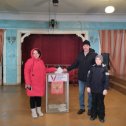 Фотография " #всейсемьей сегодня всей семьей пришли на выборы Президента России"