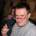 Фотография "Мой друг Костя Егоров на моем дне рождения 1 апреля 2006 года. На заднем плане - Клим Фарутин, мой знакомый, которого на своем дне рождения я увидел в шестой раз в жизни :)"
