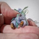 Фотография "Бывают такие сладенькие пяточки, которые щекотать - не перещекотать, целовать - не перецеловать! У сиреневого мишки как раз такие 😍
#миниатюра #минитедди #микромишка #микротедди #miniteddy #microbear #miniature #teddybears #purplebear #вовсехдеталях #ssmironova #svetlanamironova"