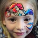 Фотография "I don’t normally paint whole figures on a game, because I think it is a bit awkward. But girl wanted to have the whole mermaid, so I had to improvise . At the end all the queue wanted to have mermaid 😂😵. Face paint: Superstar 
#facepaint #facepainting #mermaid #mermaidart #mermaidfacepaint #akvagrim #аквагрим #русалка #malowanietwarzy #animatorzy #syrenka #facepaintcom #thefacepaintingshop #jestpaint"