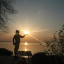 Фотография "Так садится солнышко на Шацких озерах...(в главной роли дочка)"