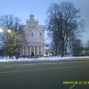 Фотография "С моей остановки - С-Петербургские ворота ( Ленинградские ).  Напротив  Исторический  музей  Кронштадта."