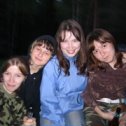 Фотография "Черноголовка. 04.07.05. Фотоапарат у Арины. Слева на право: Таня, Даша, Женя, Наташа."